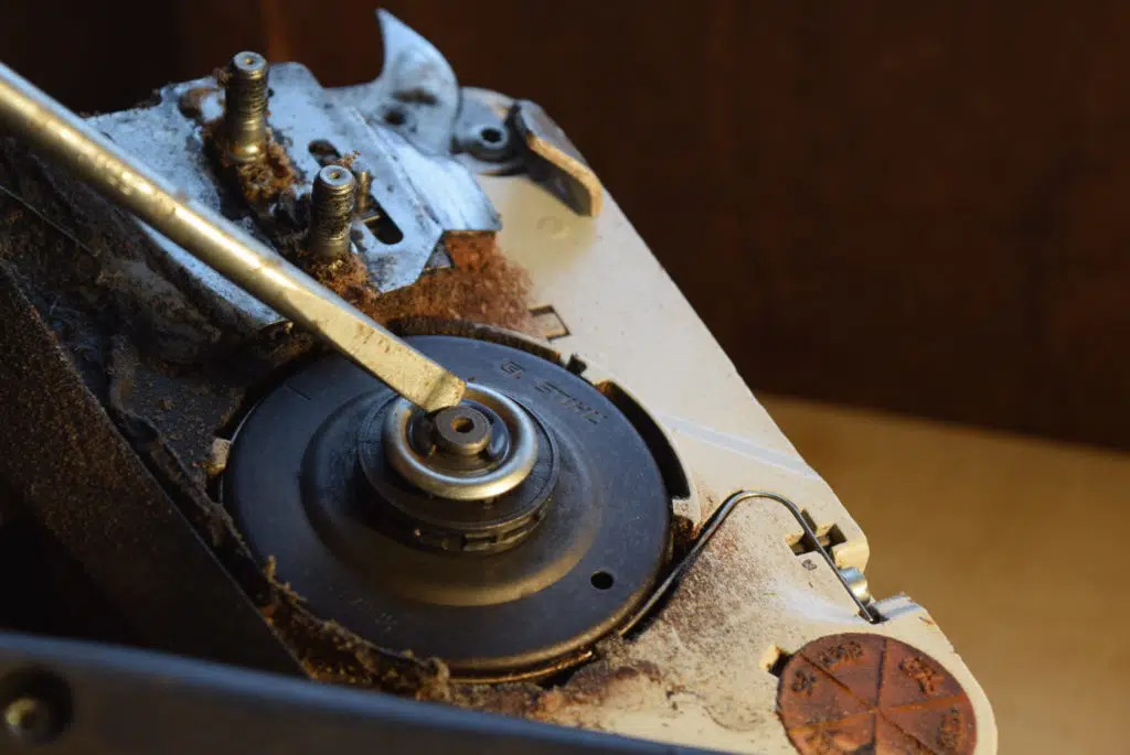 Remove The E-Clip, Washer, &Amp; Sprocket -  How To Clean A Chainsaw